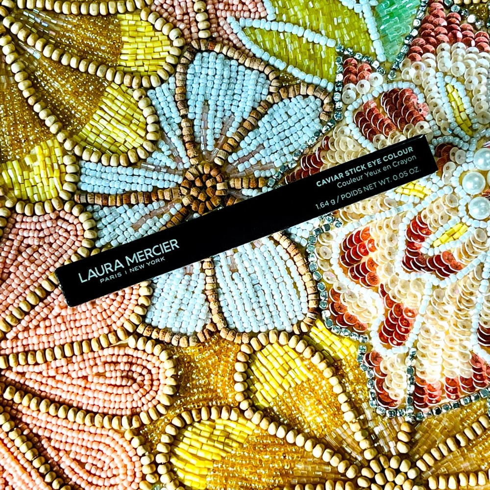 New in box Caviar Stick Eye Shadow from Laura Mercier in Golden